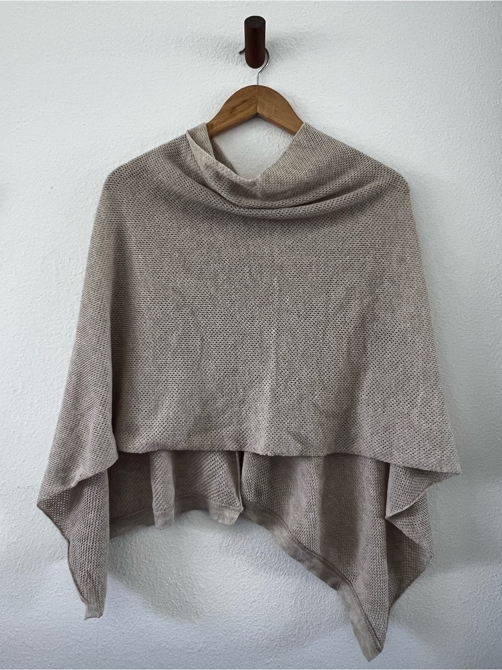 Natural Cocoon by AMMA breastfeeding cover and poncho - Picture 5 of 6